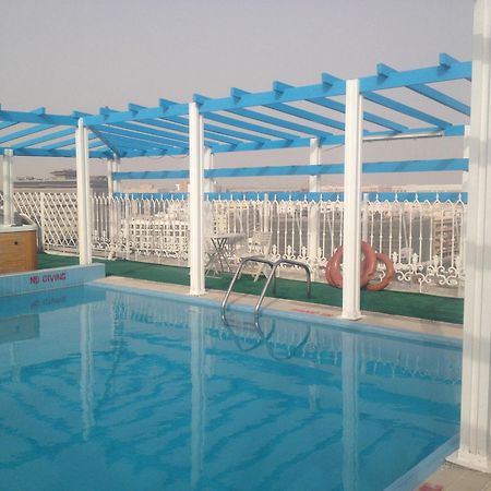 Dream Palace Hotel Dubai Dış mekan fotoğraf