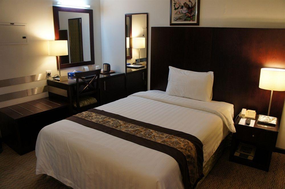 Dream Palace Hotel Dubai Dış mekan fotoğraf