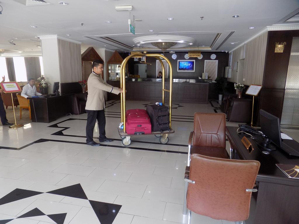 Dream Palace Hotel Dubai Dış mekan fotoğraf