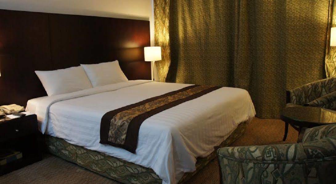 Dream Palace Hotel Dubai Dış mekan fotoğraf