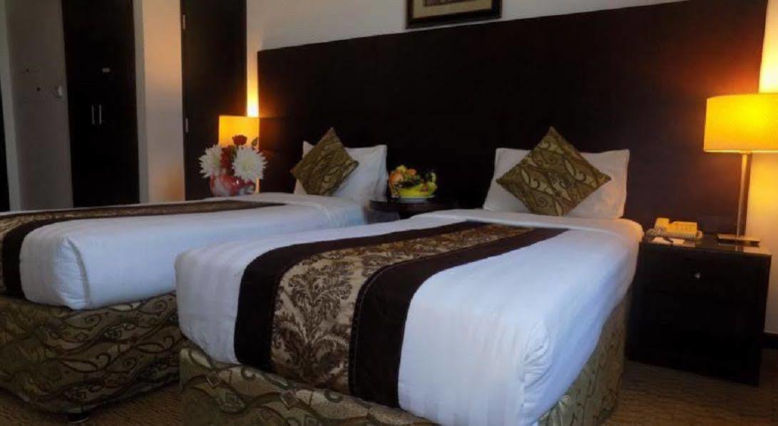 Dream Palace Hotel Dubai Dış mekan fotoğraf
