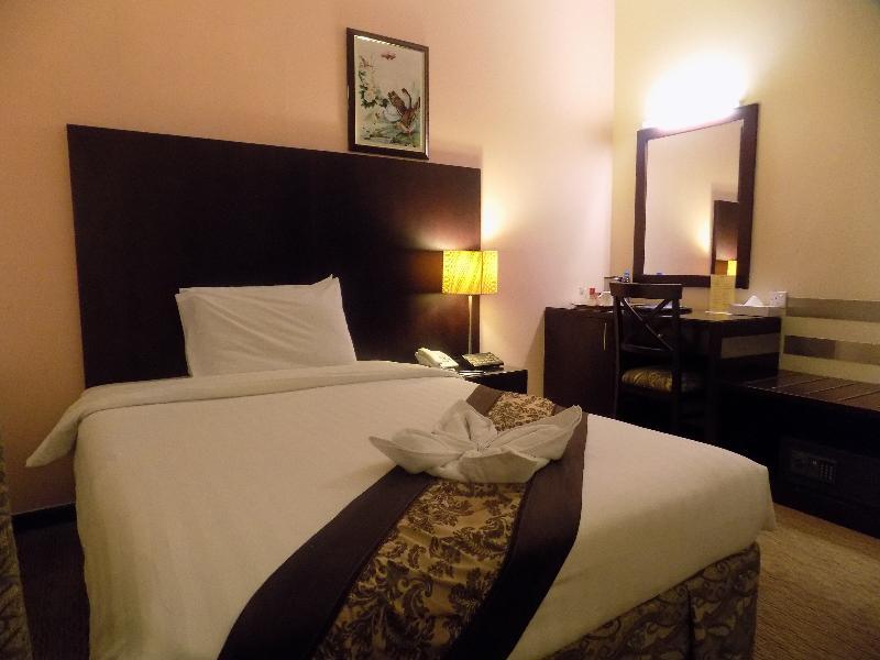 Dream Palace Hotel Dubai Dış mekan fotoğraf